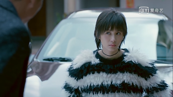 papi酱的新发型不错