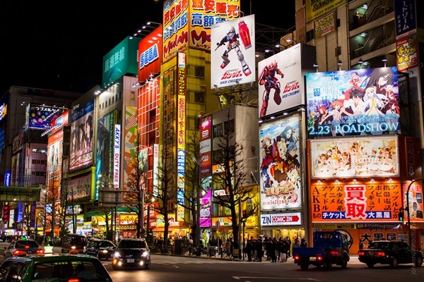 东京駅,皇居