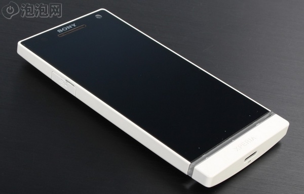 12年一代的机子,是索尼爱立信向索尼移动转变的一代,xperia s算是有