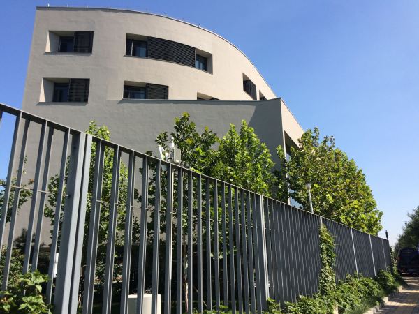 如何评价北京四中房山新校区的建筑设计